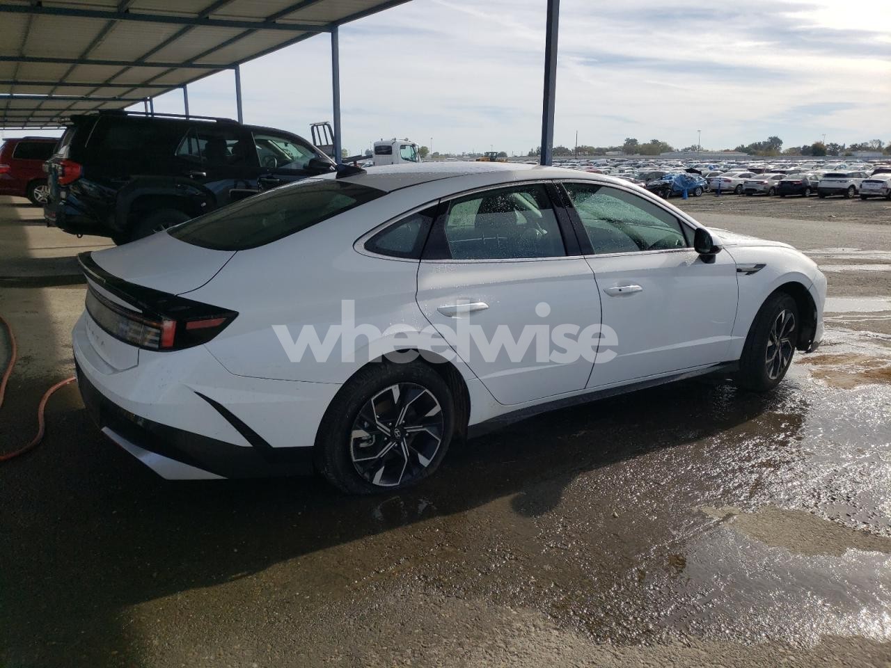 Photo 3 of 2025 HYUNDAI SONATA SEL (VIN KMHL64JA7SA473588)