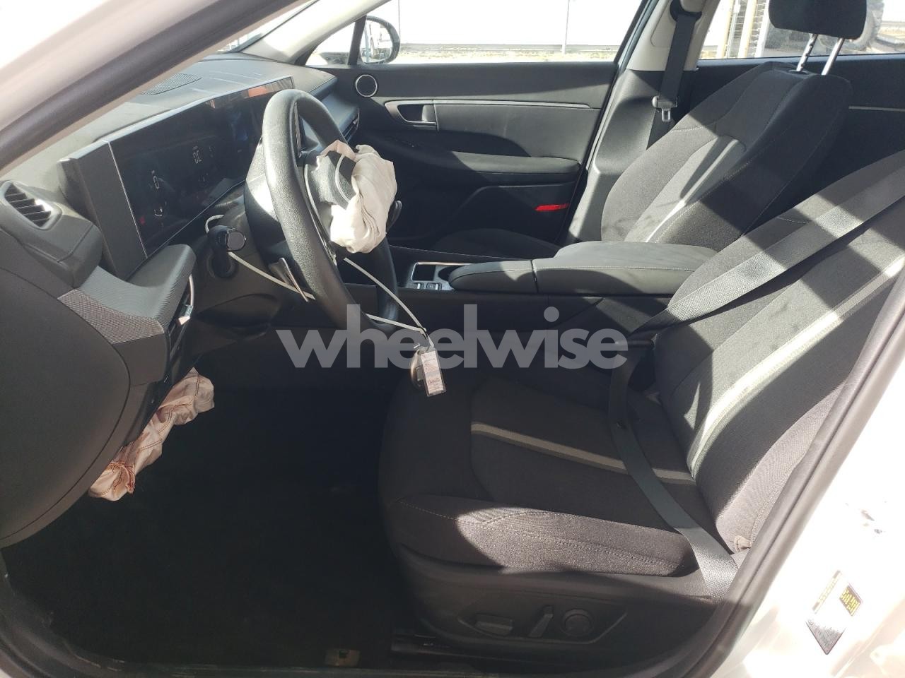 Photo 7 of 2025 HYUNDAI SONATA SEL (VIN KMHL64JA7SA473588)