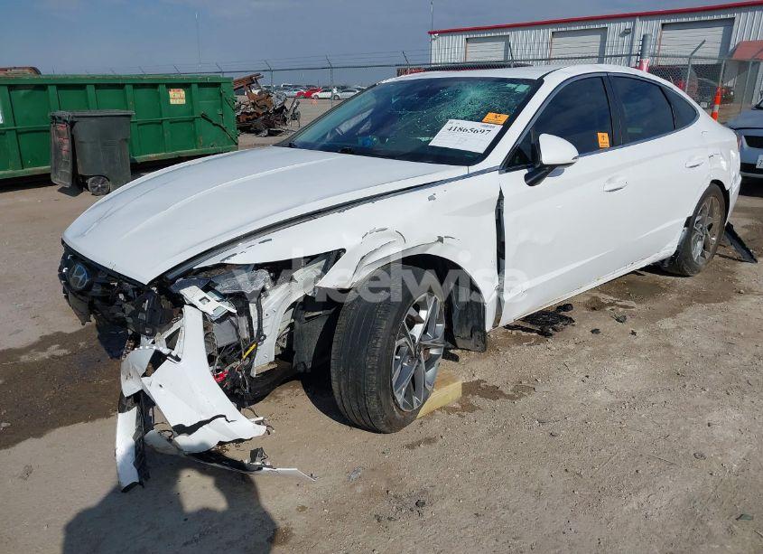 Photo 2 of 2022 Hyundai Sonata SEL (VIN KMHL64JA8NA239674)