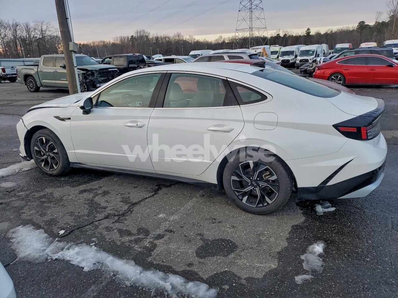 Photo 2 of 2024 HYUNDAI SONATA SEL (VIN KMHL64JA8RA412048)