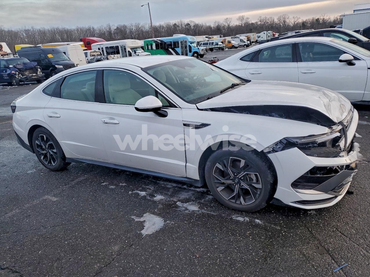 Photo 3 of 2024 HYUNDAI SONATA SEL (VIN KMHL64JA8RA412048)