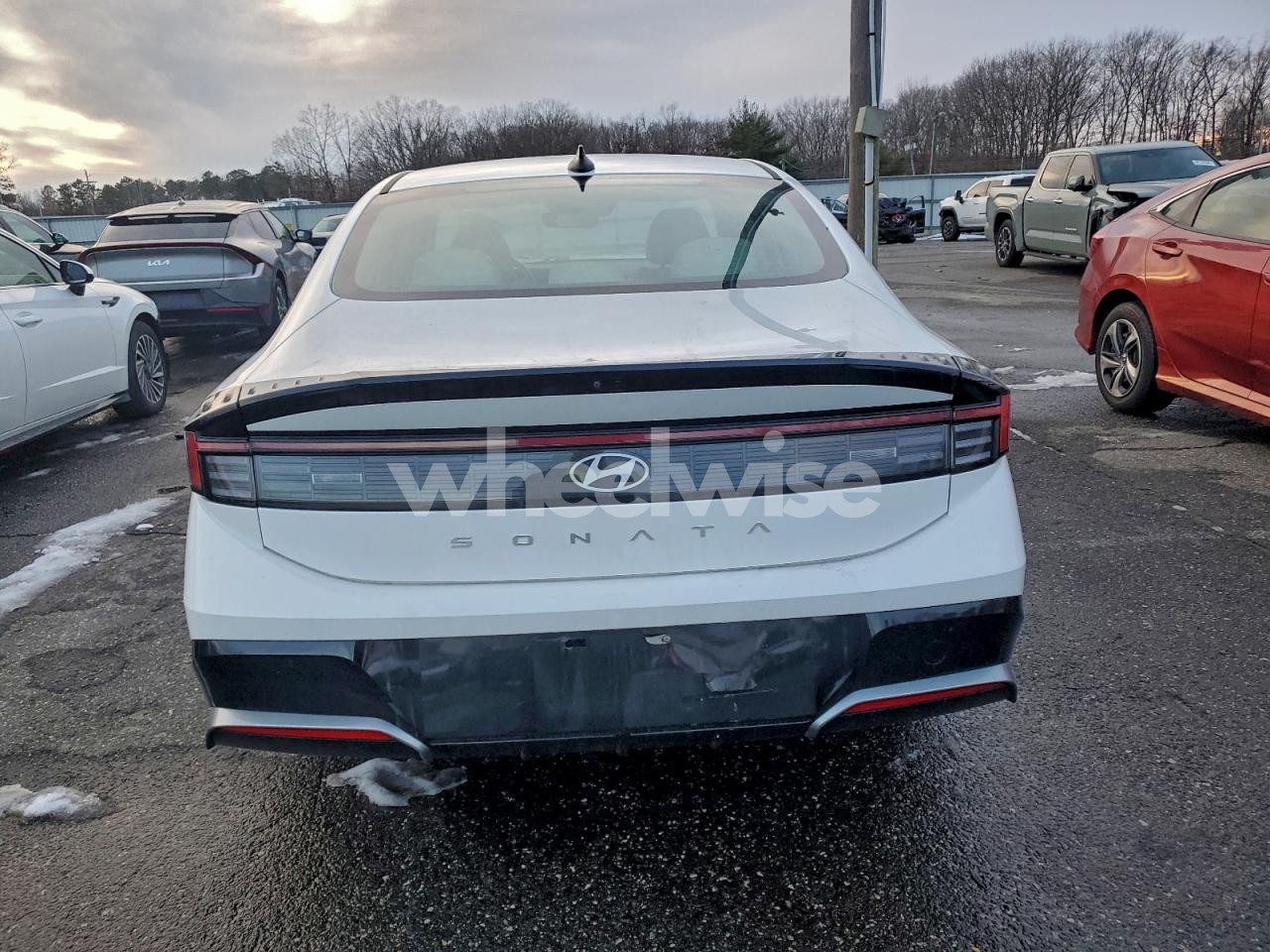 Photo 5 of 2024 HYUNDAI SONATA SEL (VIN KMHL64JA8RA412048)