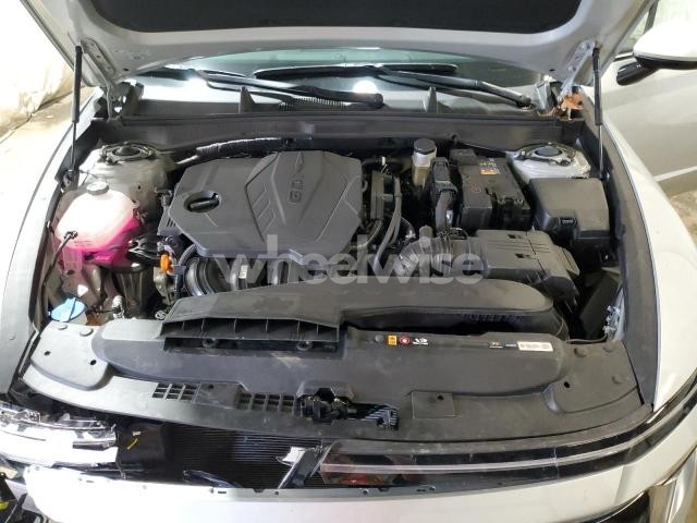 Photo 5 of 2025 HYUNDAI SONATA SEL (VIN KMHL64JA8SA498564)