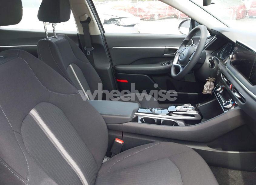 Photo 5 of 2023 Hyundai Sonata SEL (VIN KMHL64JA9PA281712)