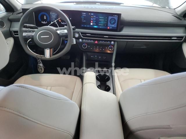 Photo 2 of 2025 HYUNDAI SONATA SEL (VIN KMHL64JA9SA463838)
