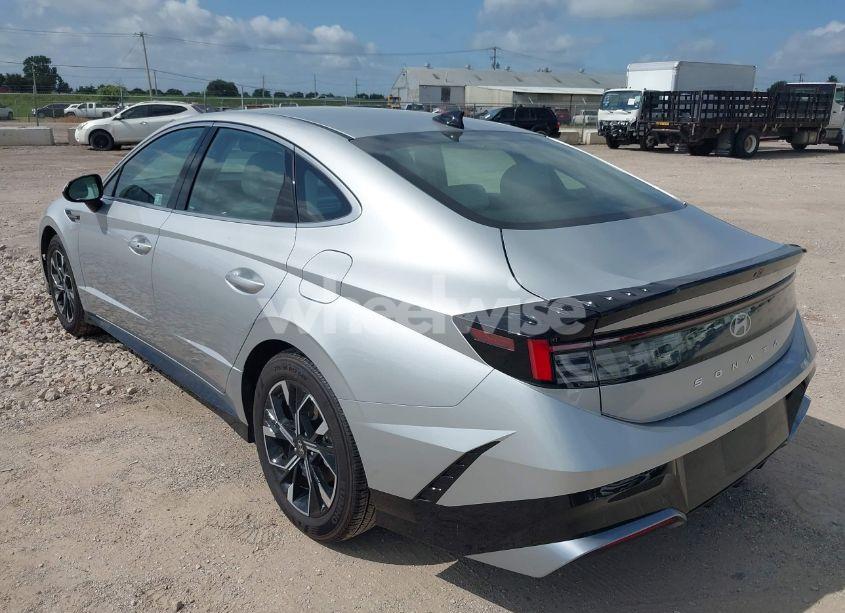 Photo 3 of 2025 Hyundai Sonata SEL (VIN KMHL64JA9SA470854)