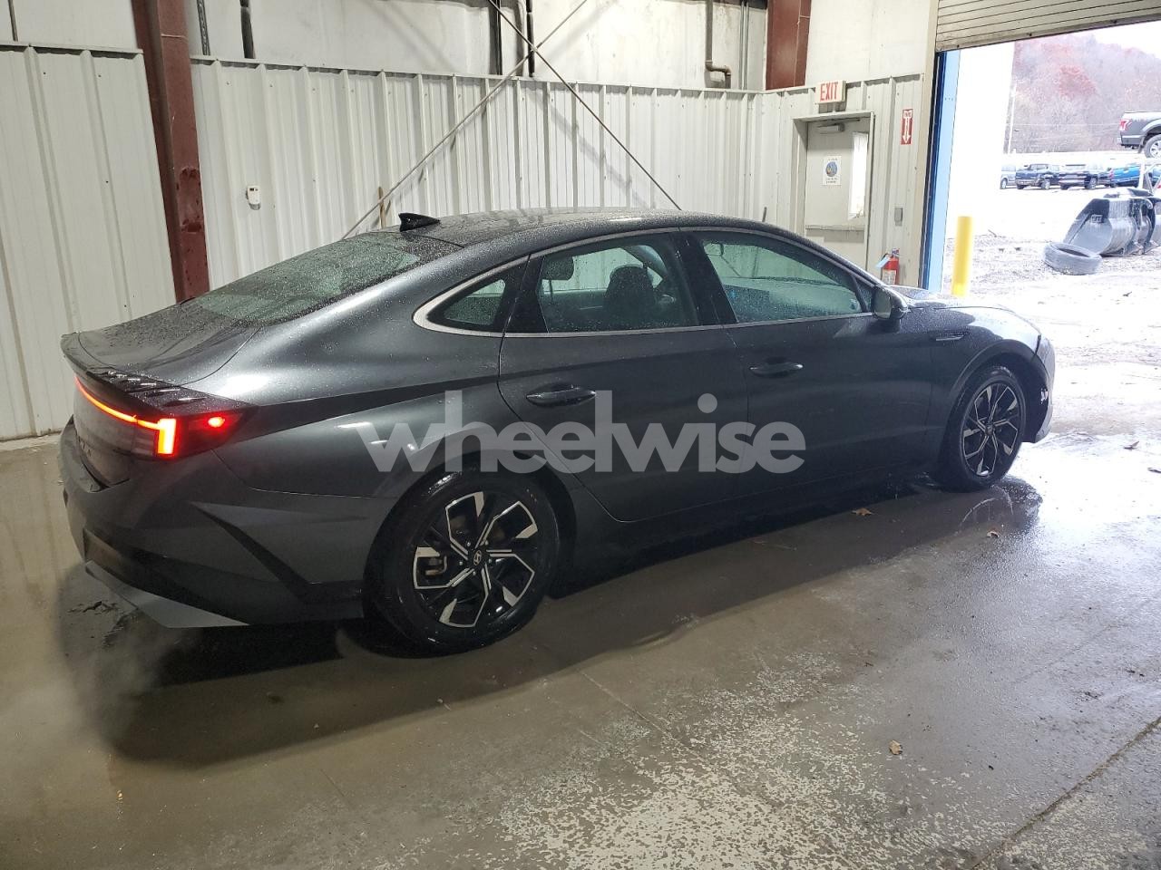 Photo 3 of 2024 HYUNDAI SONATA SEL (VIN KMHL64JAXRA371860)