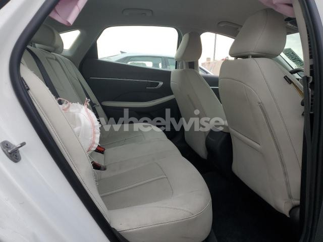 Photo 9 of 2024 HYUNDAI SONATA SEL (VIN KMHL64JAXRA400872)