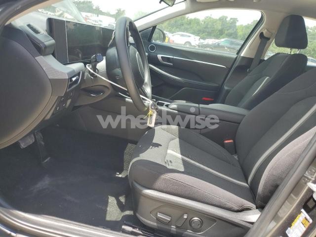 Photo 6 of 2025 HYUNDAI SONATA SEL (VIN KMHL64JAXSA447275)