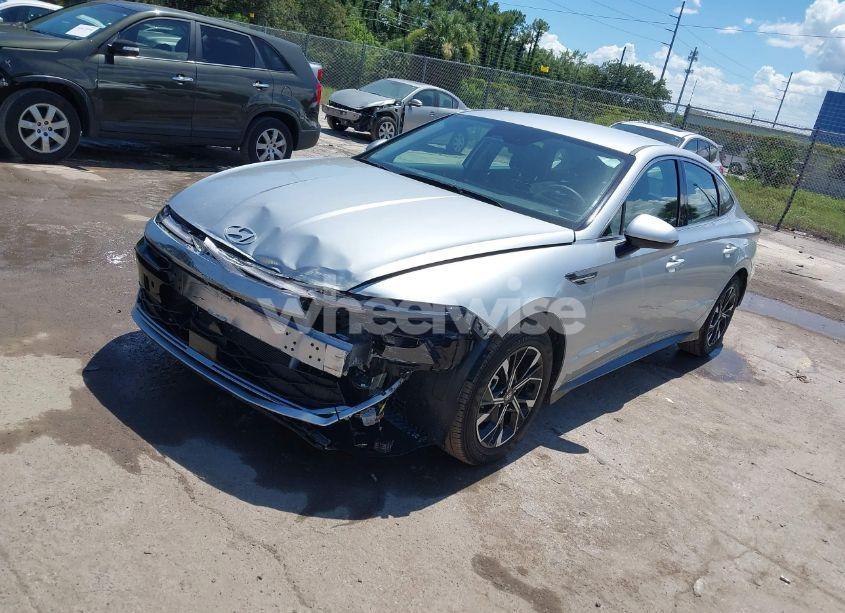 Photo 2 of 2025 Hyundai Sonata SEL (VIN KMHL64JAXSA452153)