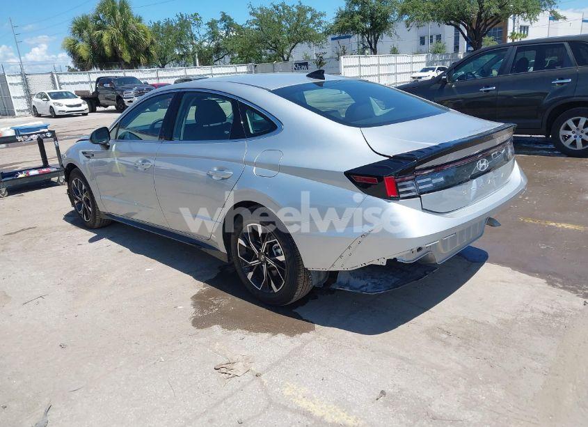 Photo 3 of 2025 Hyundai Sonata SEL (VIN KMHL64JAXSA452153)