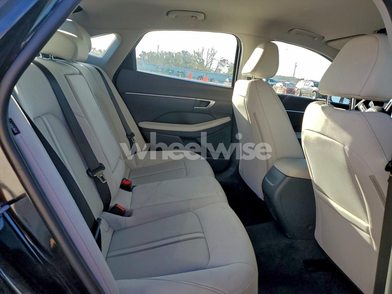 Photo 10 of 2025 HYUNDAI SONATA SEL (VIN KMHL64JAXSA457658)