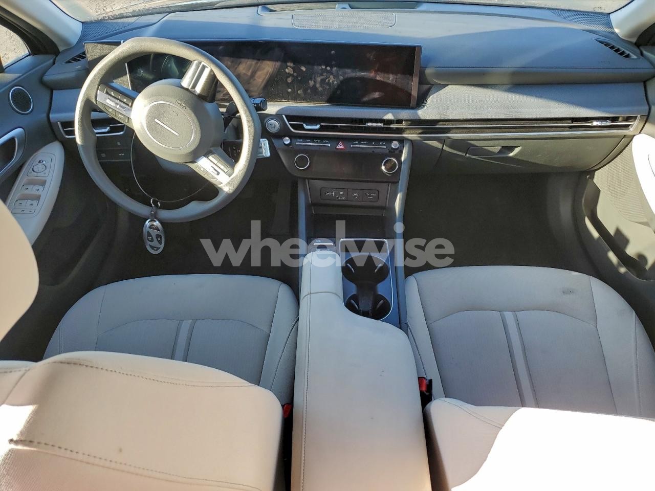 Photo 8 of 2025 HYUNDAI SONATA SEL (VIN KMHL64JAXSA457658)