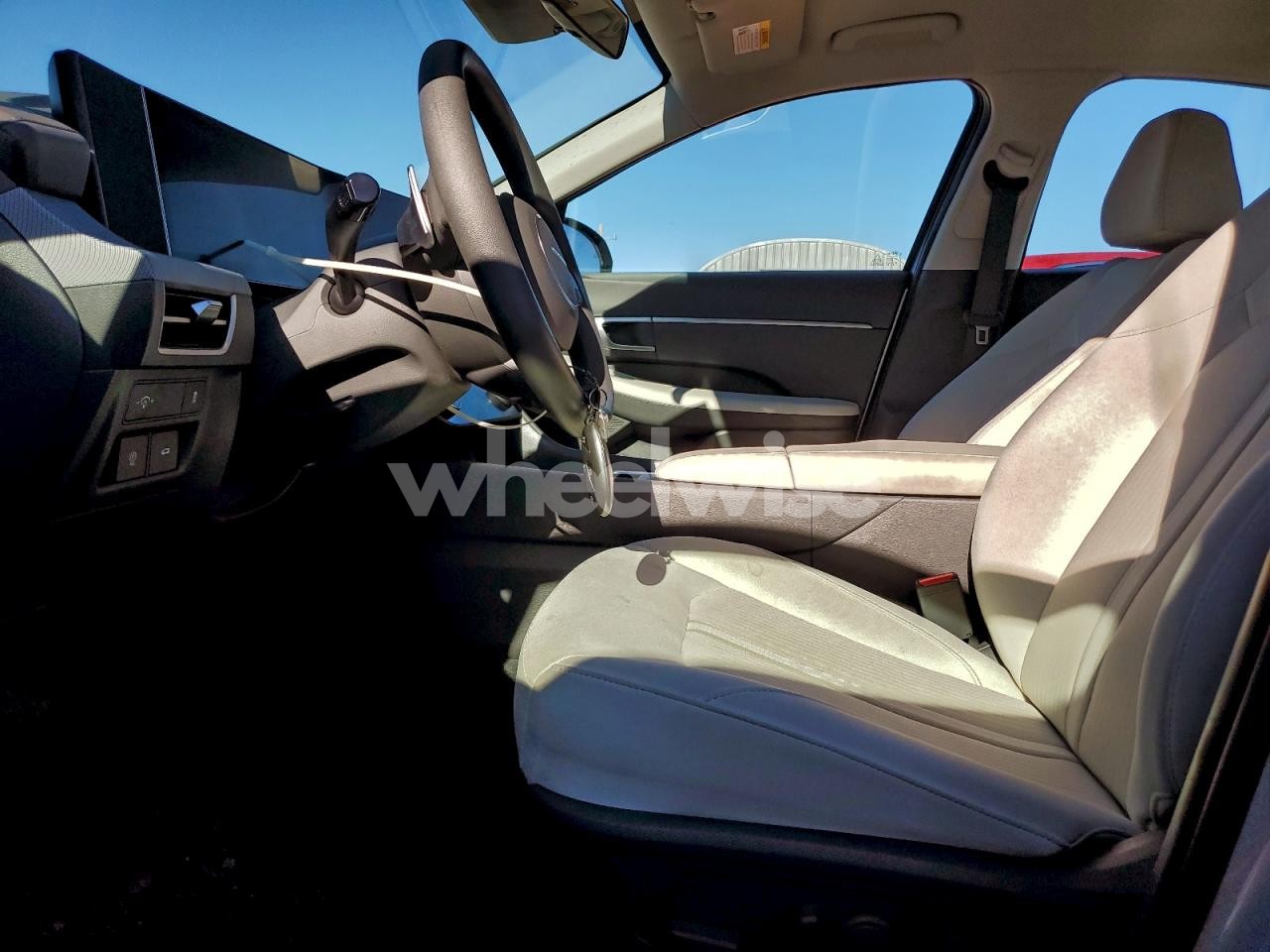 Photo 7 of 2025 HYUNDAI SONATA SEL (VIN KMHL64JAXSA471799)