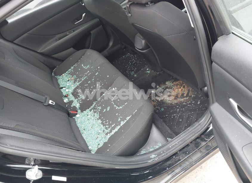 Photo 8 of 2021 Hyundai Elantra SE (VIN KMHLL4AG3MU213218)