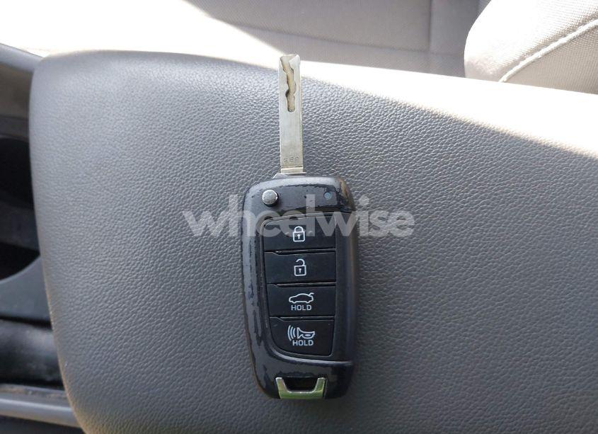 Photo 11 of 2021 Hyundai Elantra SE (VIN KMHLL4AG8MU181236)