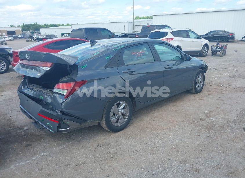 Photo 4 of 2024 Hyundai Elantra SE (VIN KMHLL4DG0RU784796)