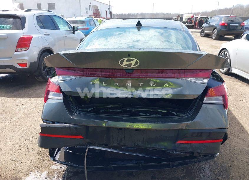 Photo 6 of 2025 Hyundai Elantra SE (VIN KMHLL4DG0SU855615)