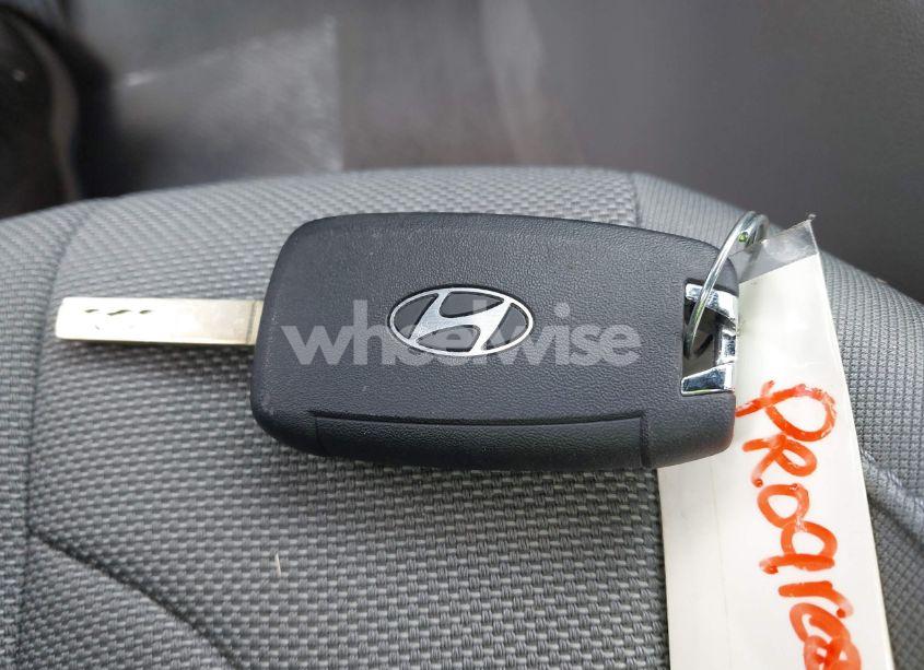 Photo 11 of 2025 Hyundai Elantra SE (VIN KMHLL4DG2SU883951)
