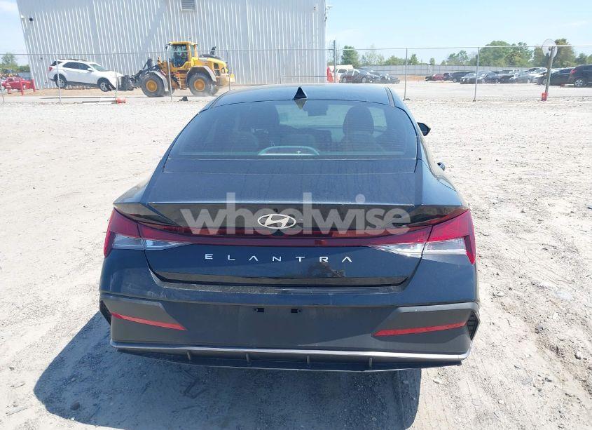 Photo 16 of 2024 Hyundai Elantra SE (VIN KMHLL4DG3RU832968)