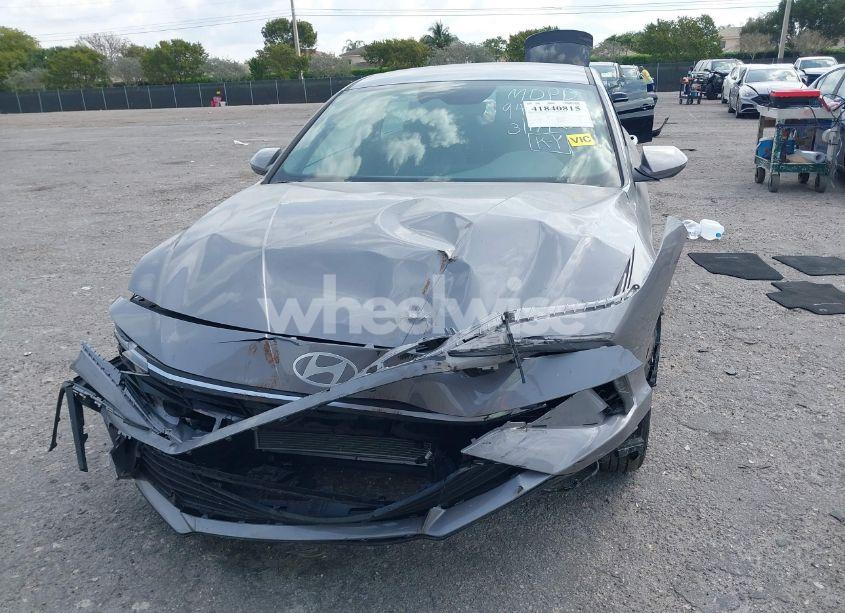 Photo 12 of 2025 Hyundai Elantra SE (VIN KMHLL4DG5SU942085)