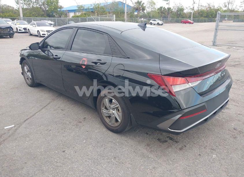 Photo 3 of 2024 Hyundai Elantra SE (VIN KMHLL4DG7RU739600)