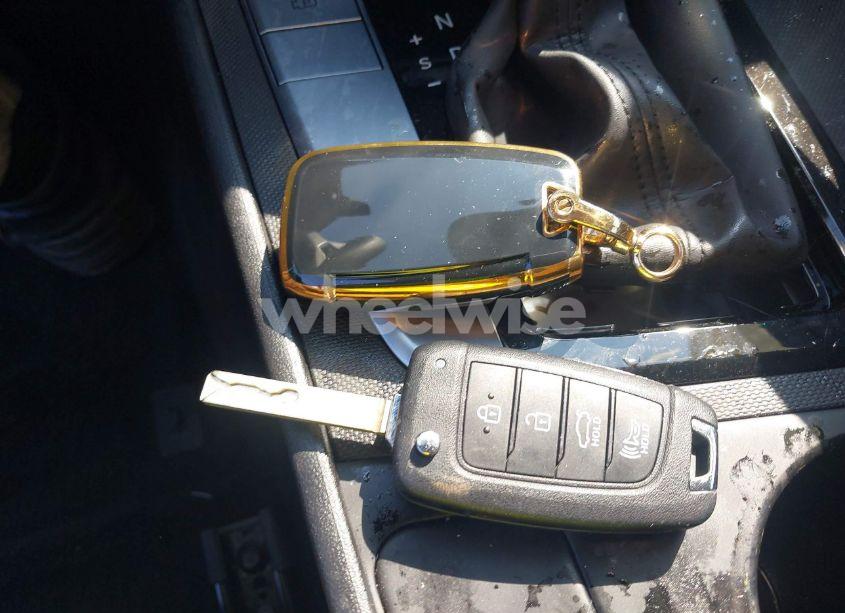 Photo 11 of 2024 Hyundai Elantra SE (VIN KMHLL4DG8RU820329)