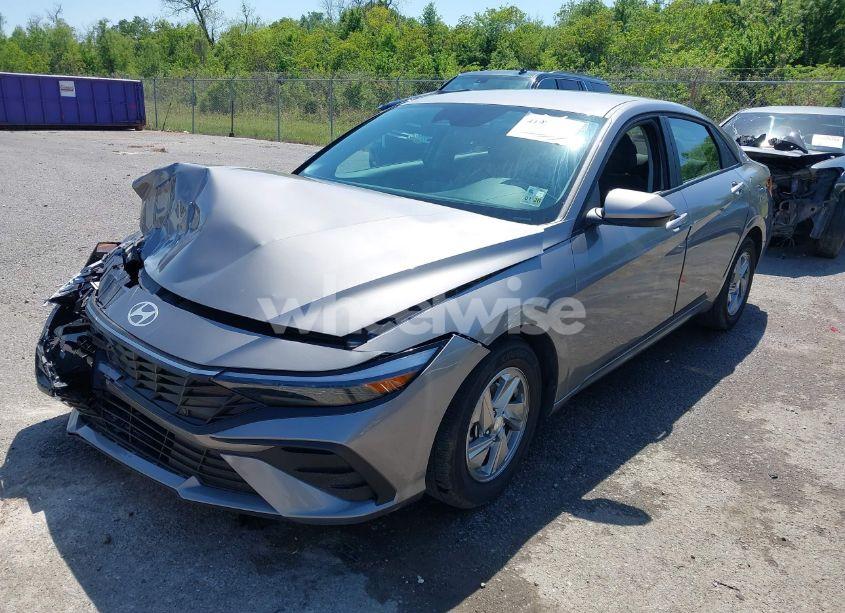 Photo 2 of 2024 Hyundai Elantra SE (VIN KMHLL4DGXRU851422)