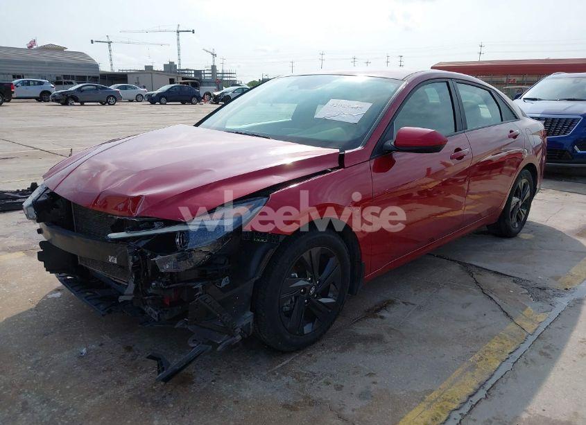 Photo 2 of 2022 Hyundai Elantra SEL (VIN KMHLM4AG0NU345576)