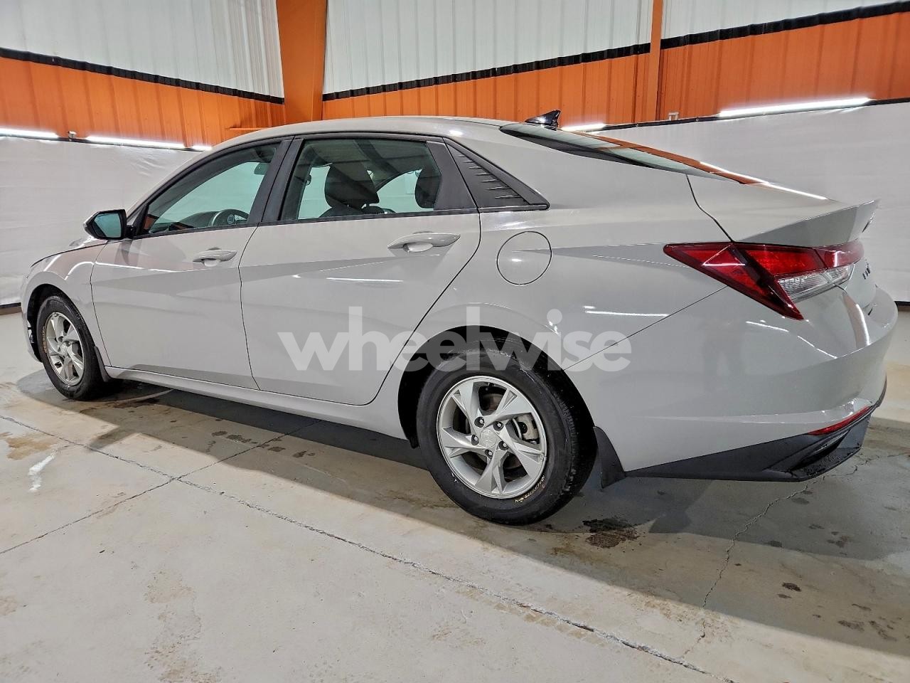 Photo 2 of 2023 HYUNDAI ELANTRA SEL (VIN KMHLM4AG8PU484437)