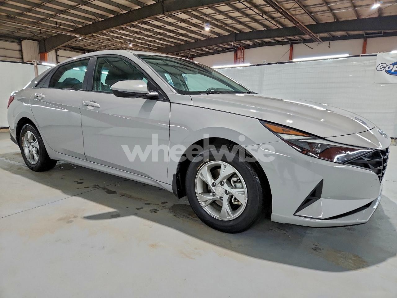 Photo 4 of 2023 HYUNDAI ELANTRA SEL (VIN KMHLM4AG8PU484437)