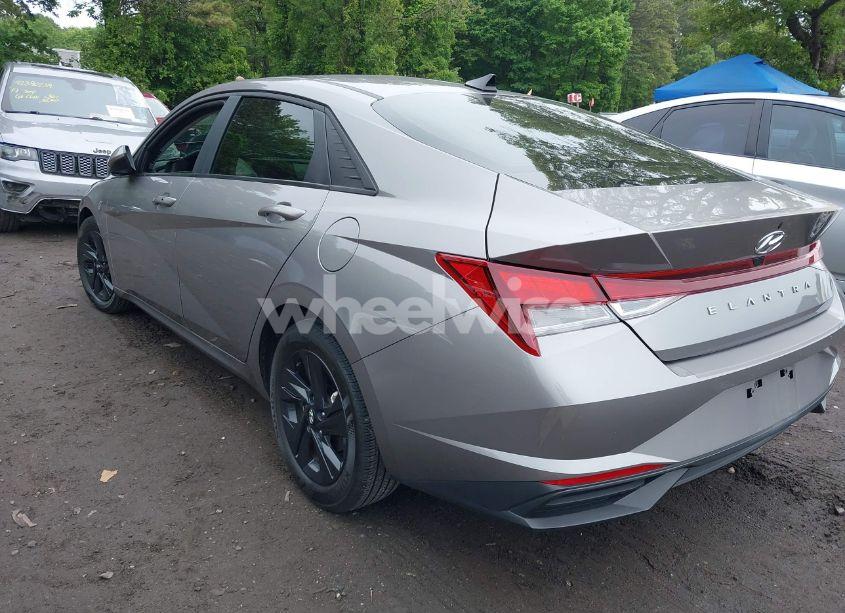 Photo 3 of 2022 Hyundai Elantra SEL (VIN KMHLM4AG9NU283367)