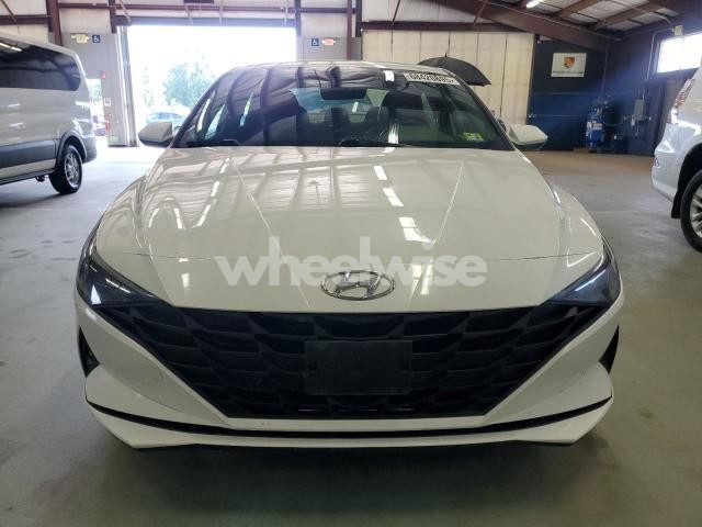 Photo 3 of 2022 HYUNDAI ELANTRA BLUE N/A (VIN KMHLM4AJ3NU027849)
