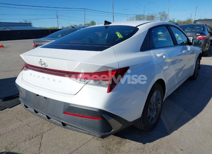 Photo 4 of 2024 Hyundai Elantra SEL (VIN KMHLM4DG0RU643353)