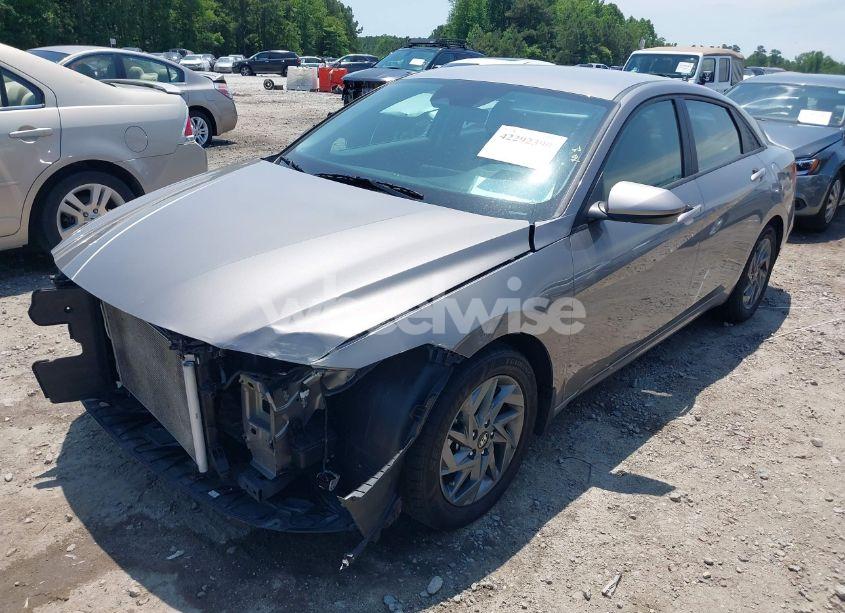 Photo 2 of 2024 Hyundai Elantra SEL (VIN KMHLM4DG0RU684257)