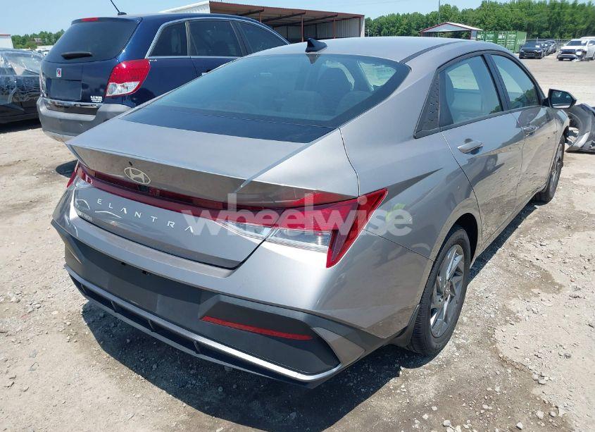 Photo 4 of 2024 Hyundai Elantra SEL (VIN KMHLM4DG0RU684257)