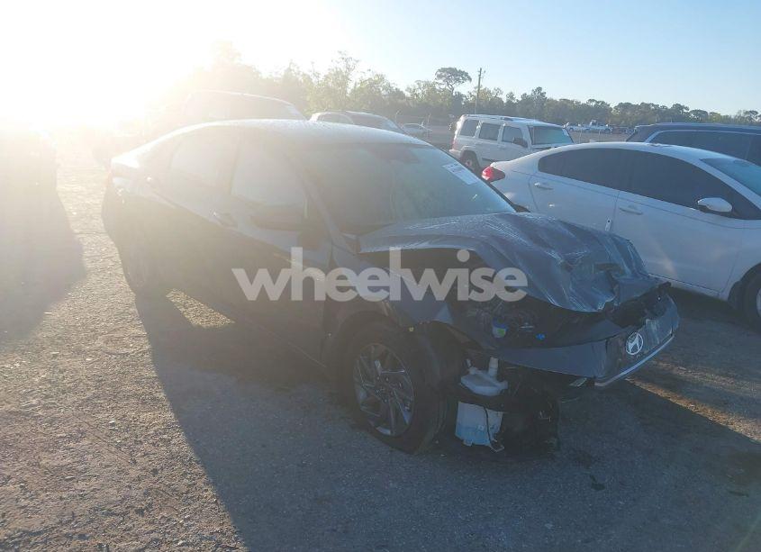 2024 Hyundai Elantra SEL (VIN KMHLM4DG0RU708508) main photo