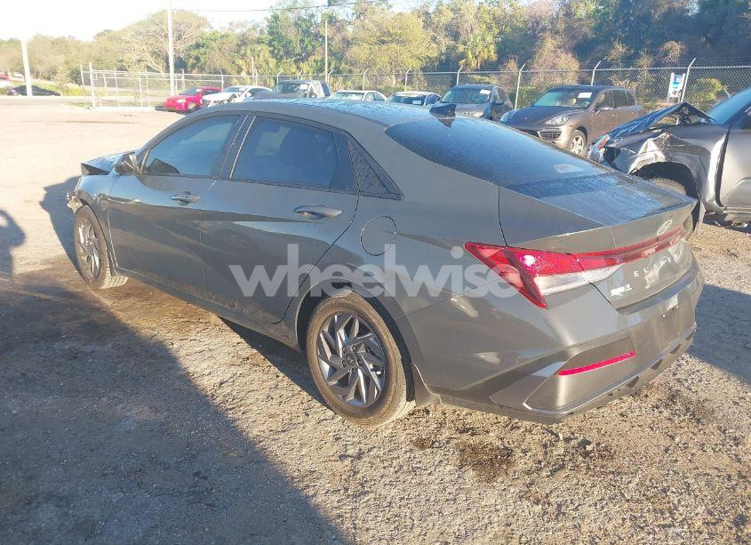 Photo 3 of 2024 Hyundai Elantra SEL (VIN KMHLM4DG0RU708508)