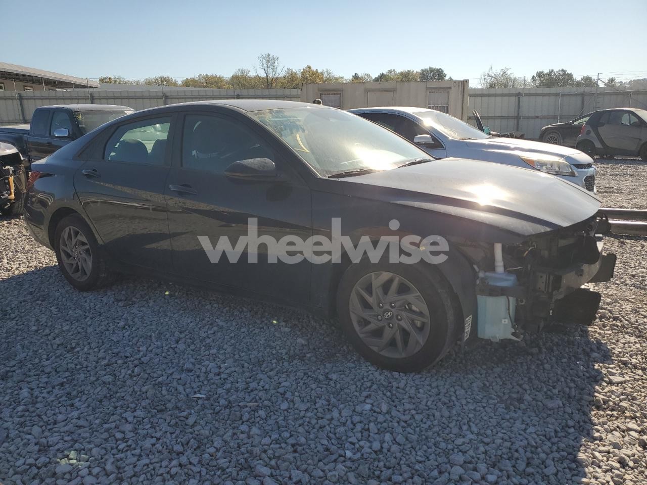 Photo 4 of 2024 HYUNDAI ELANTRA SEL (VIN KMHLM4DG0RU735157)