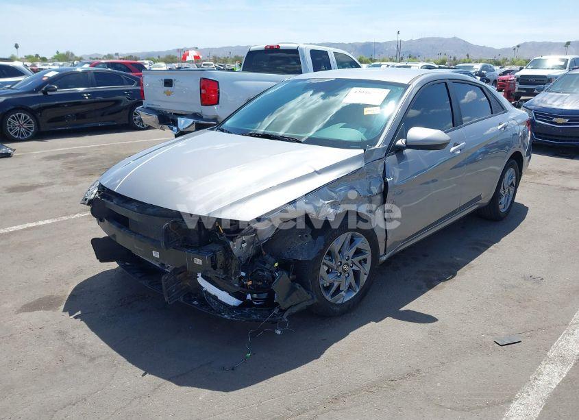 Photo 2 of 2024 Hyundai Elantra SEL (VIN KMHLM4DG0RU775707)