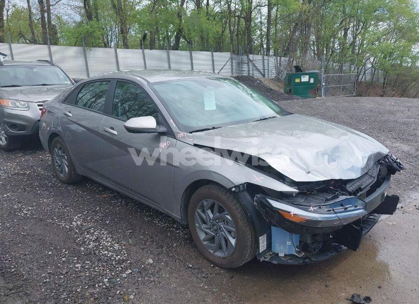 2024 Hyundai Elantra SEL (VIN KMHLM4DG1RU658587) main photo