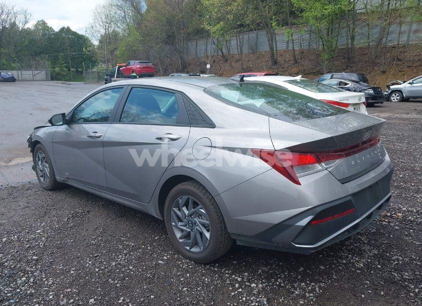 Photo 3 of 2024 Hyundai Elantra SEL (VIN KMHLM4DG1RU658587)