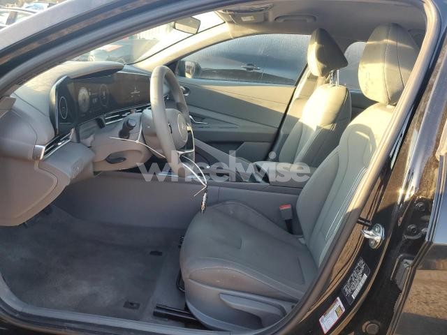 2024 HYUNDAI ELANTRA SEL (VIN KMHLM4DG1RU735085) main photo