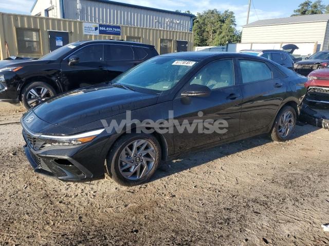 Photo 2 of 2024 HYUNDAI ELANTRA SEL (VIN KMHLM4DG1RU735085)