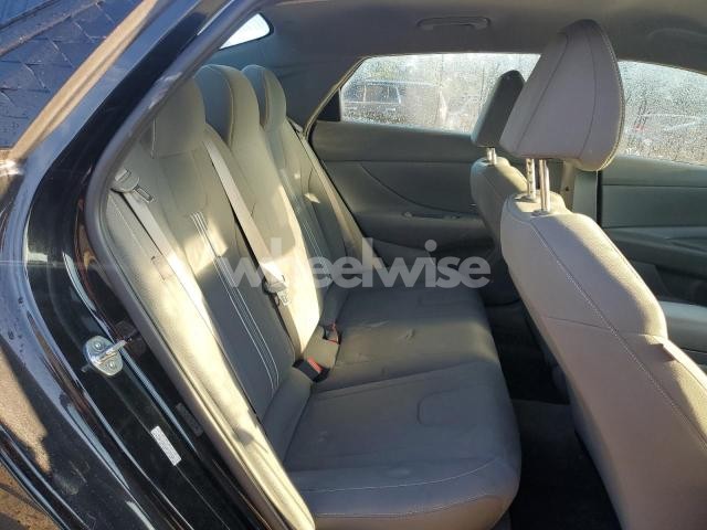 Photo 5 of 2024 HYUNDAI ELANTRA SEL (VIN KMHLM4DG1RU735085)