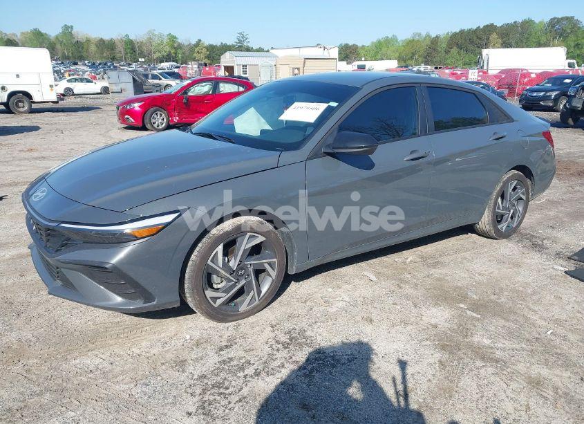 Photo 2 of 2025 Hyundai Elantra SEL SPORT (VIN KMHLM4DG1SU872002)