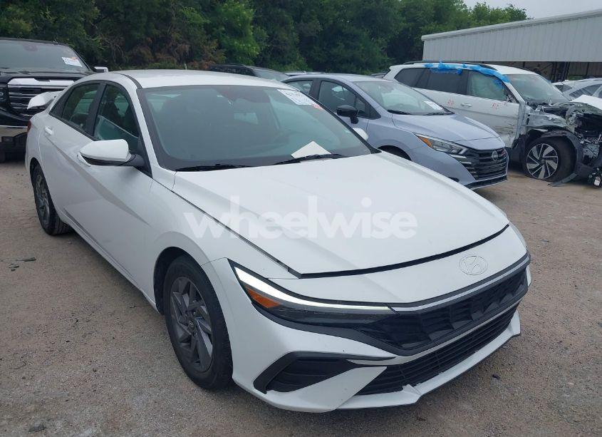 2024 Hyundai Elantra SEL (VIN KMHLM4DG2RU648103) main photo