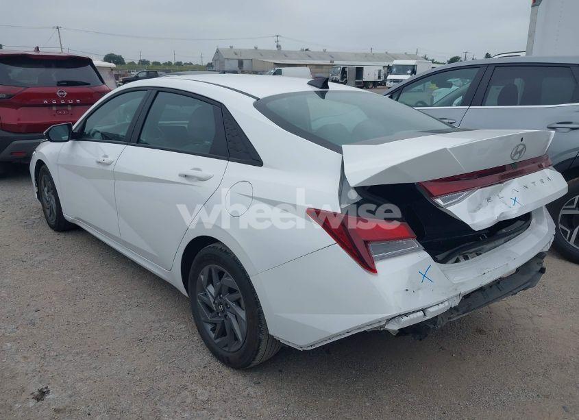 Photo 3 of 2024 Hyundai Elantra SEL (VIN KMHLM4DG2RU648103)