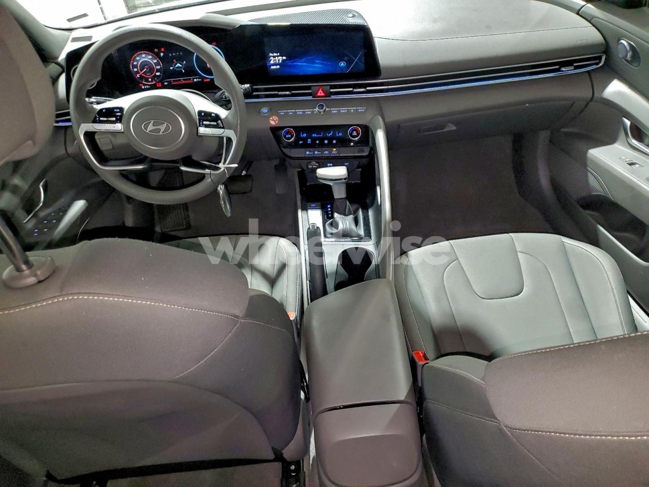 Photo 8 of 2024 HYUNDAI ELANTRA SEL (VIN KMHLM4DG2RU751361)