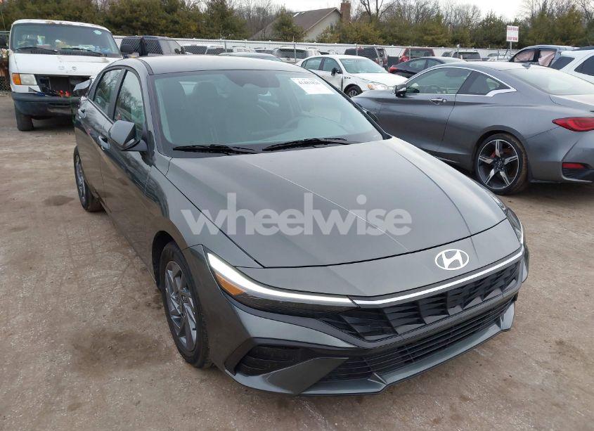 2024 Hyundai Elantra SEL (VIN KMHLM4DG2RU757919) main photo